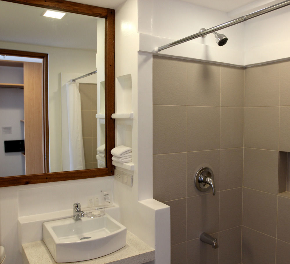 Brblock Boutique And Residences マカティ エクステリア 写真